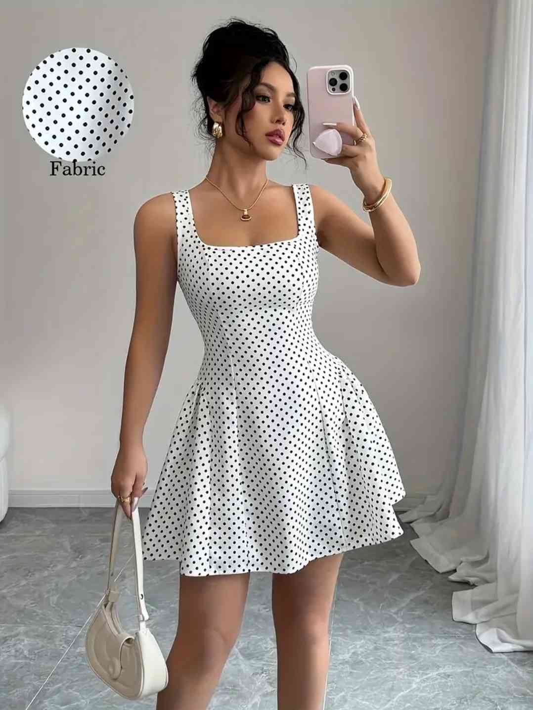 Elegant white polka dot mini dress with square neckline -Short sleeves, zip fastening