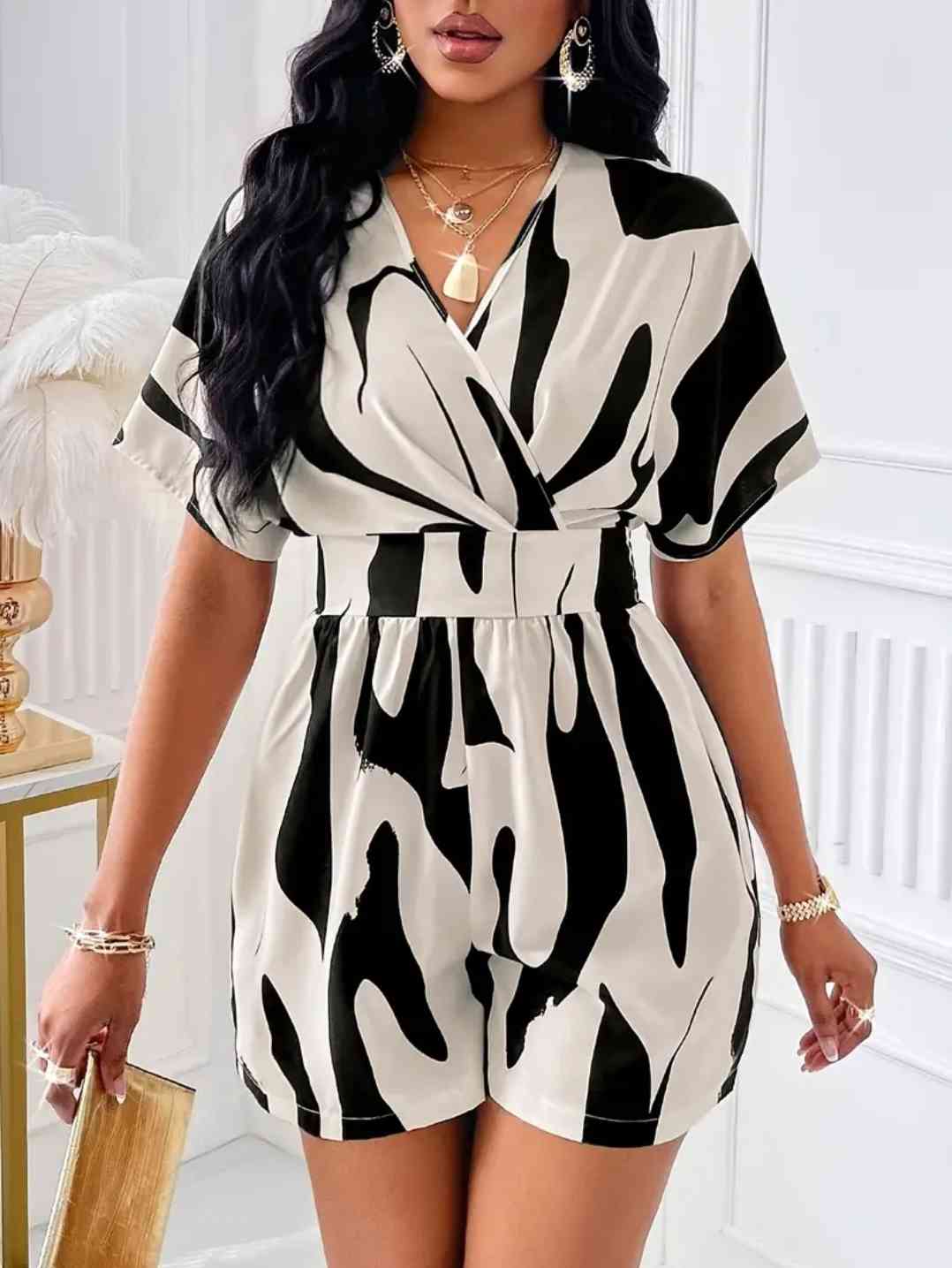 Chic batwing sleeve jumpsuit with tie waist - Geometric pattern, V-neck, flowing maxi for women, perfect for holidays or casual dates