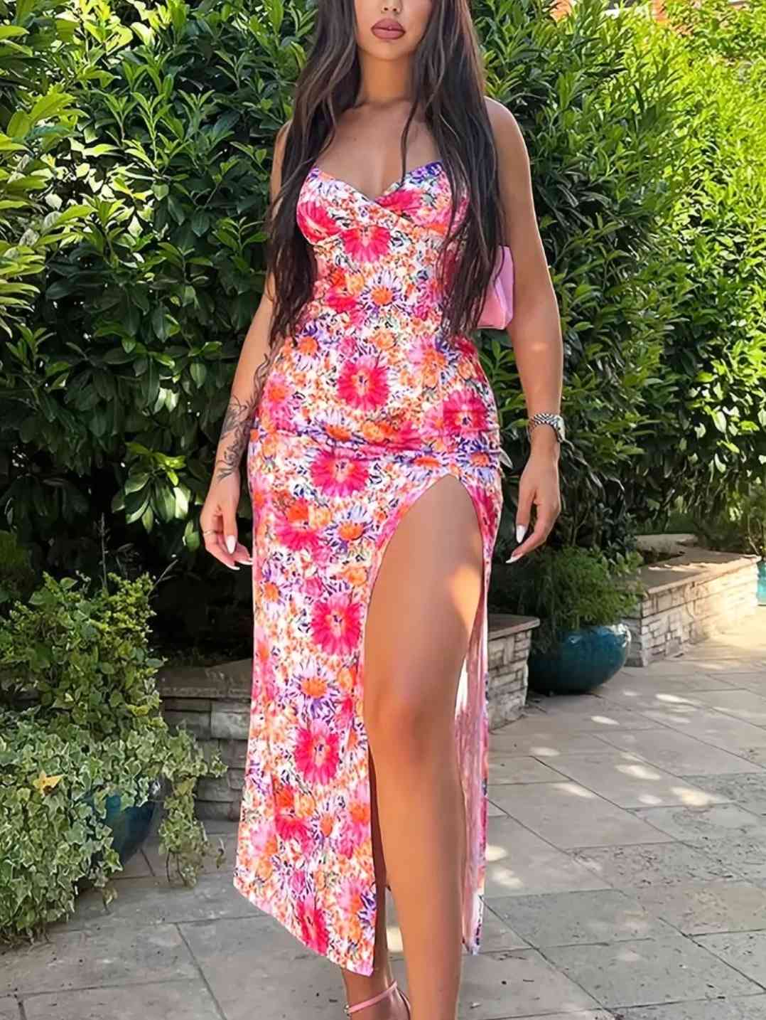 Floral dress with spaghetti straps, slit at the hem, wrap neckline and sleeveless, women's clothing