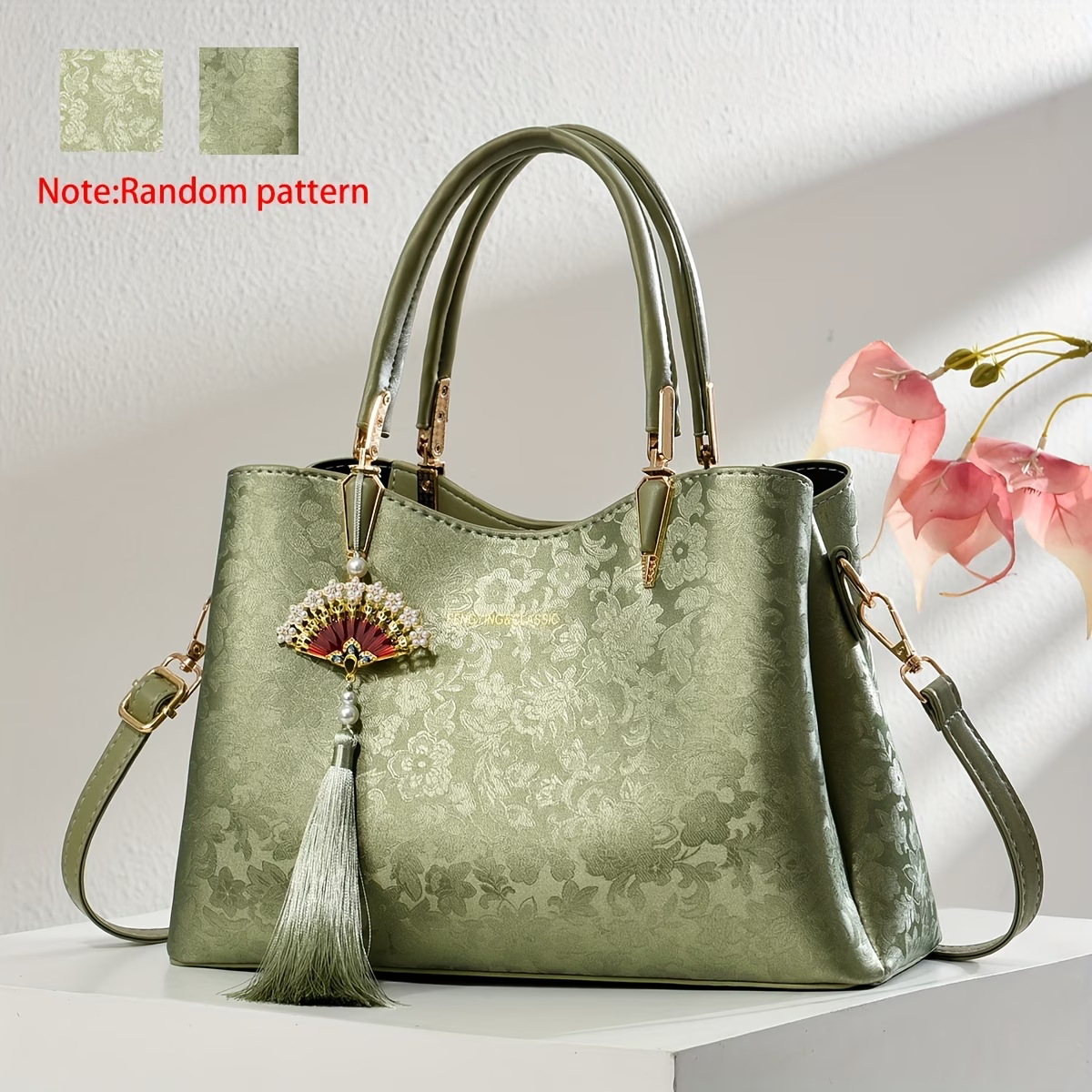 FKTSR Sac à Main Élégant à Motif Floral avec Pompon - Sac Convertible en Pochette, Fermeture Magnétique, Vert Olive//Noir - Sac en Cuir Synthétique pour le Travail, Mariage, Fête - Cadeau Idéal pour Femme, Accessoire de Mariage, Motif Matelassé, Détails Stylés, Bandoulière Détachable, Sac de Travail